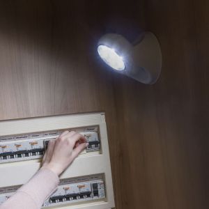 Lampă LED cu Senzor de Mișcare Lumact 360º InnovaGoods